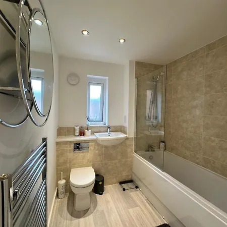 Merit Luxury Homes Manchester Exterior photo